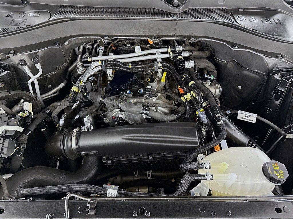 Used 2025 Ford Explorer Active image 31