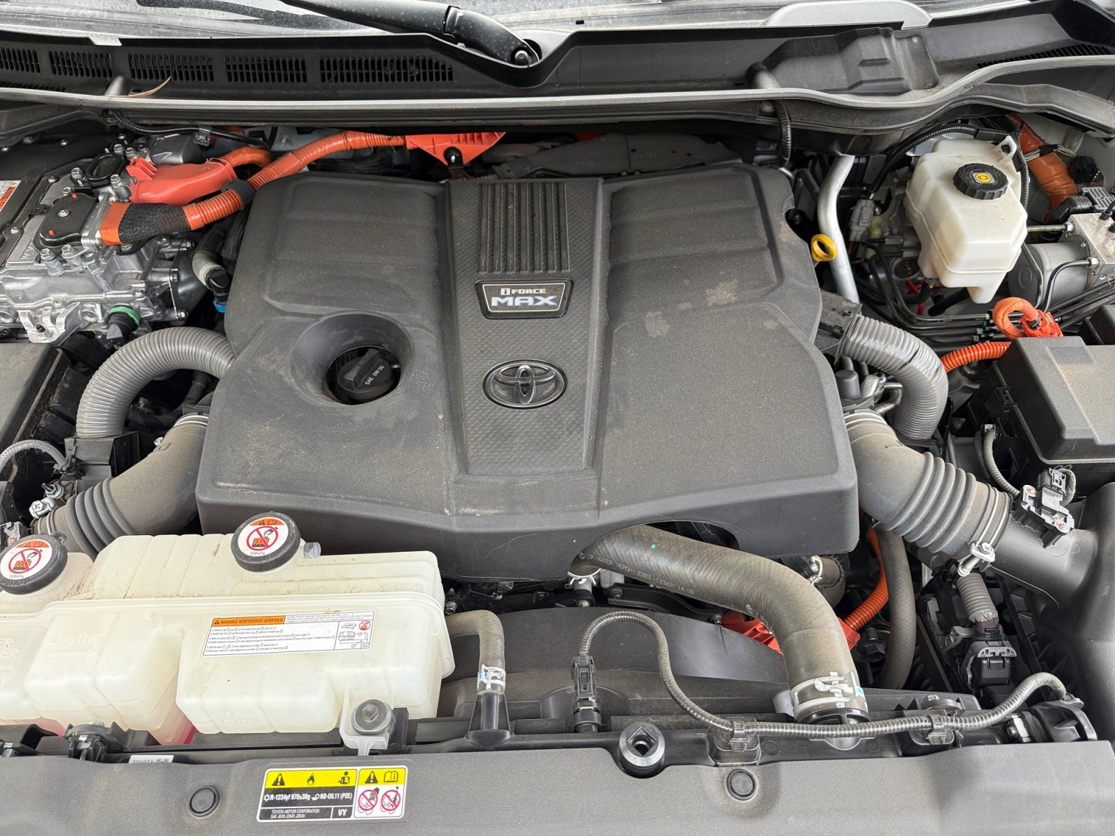 Used 2024 Toyota Sequoia Capstone AWD/4WD image 21