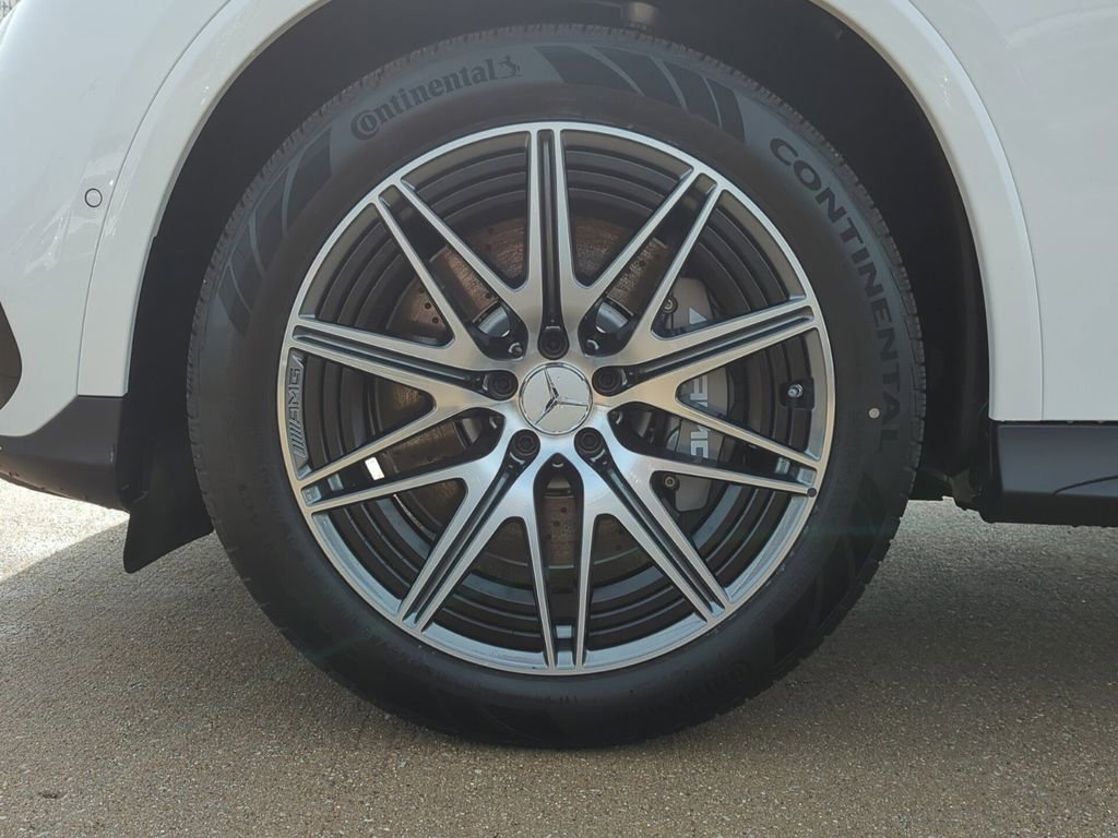 New 2025 Mercedes-Benz GLC 63 AMG S image 9