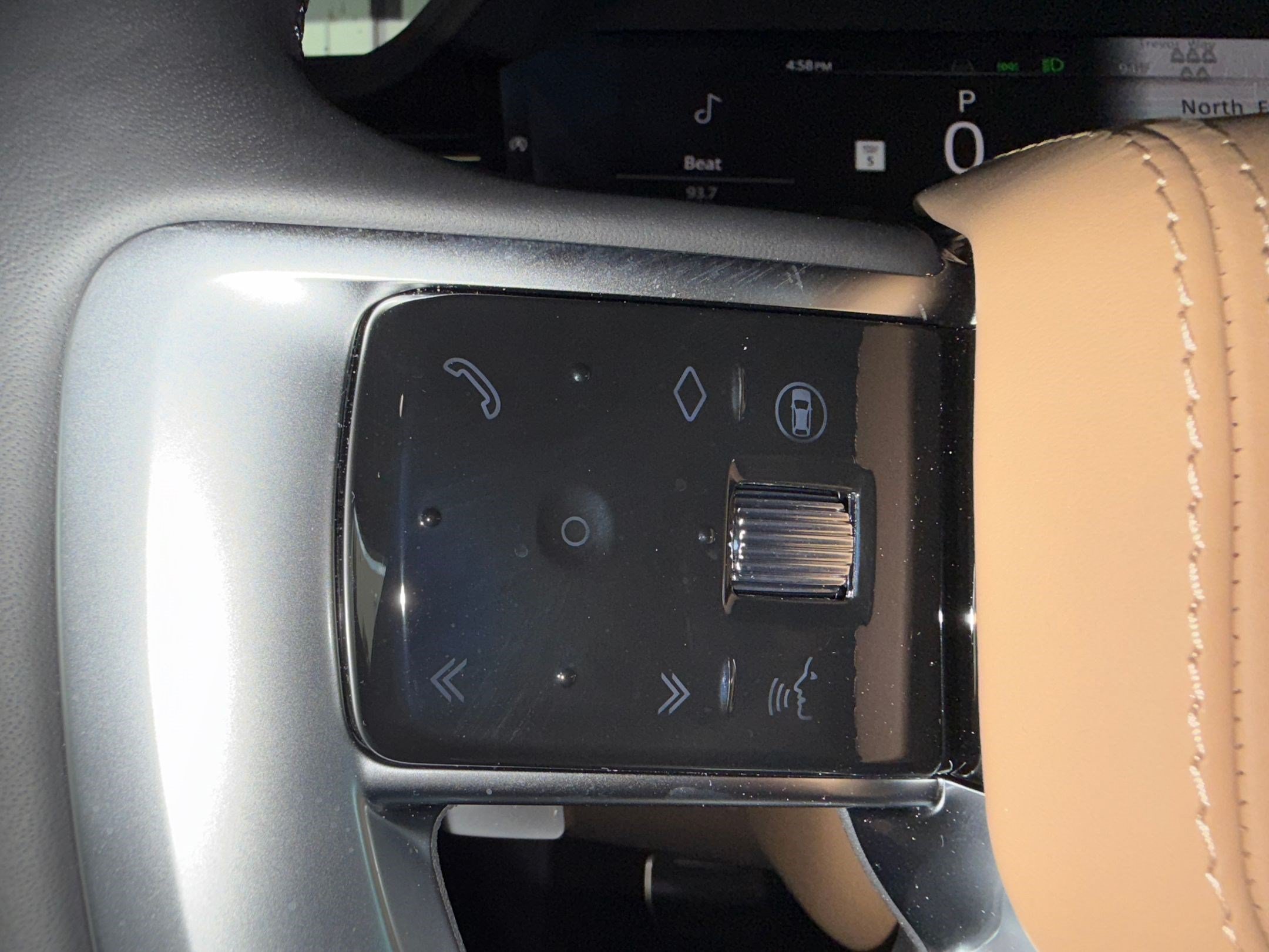 New 2026 Land Rover Range Rover Long Wheelbase SE AWD/4WD image 18