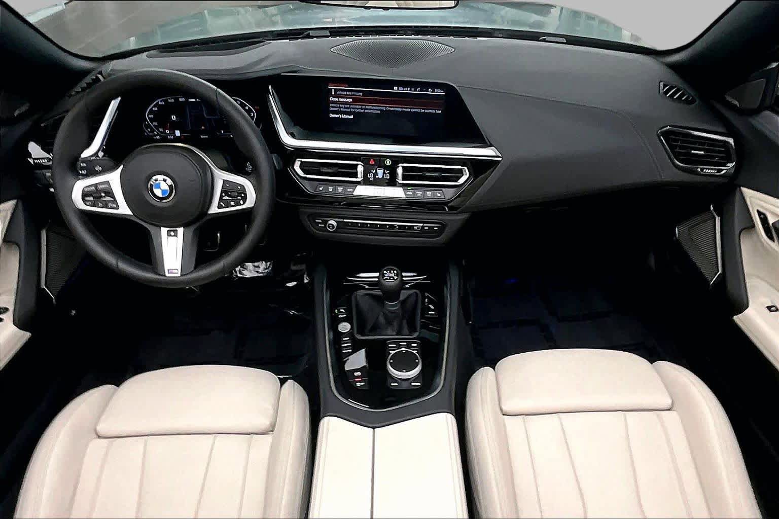 Used 2025 BMW Z4 M40i w/ Edition RWD image 15