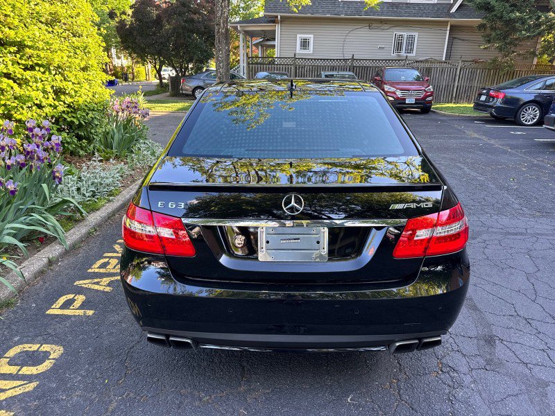 Used 2010 Mercedes-Benz E 63 AMG Sedan image 9
