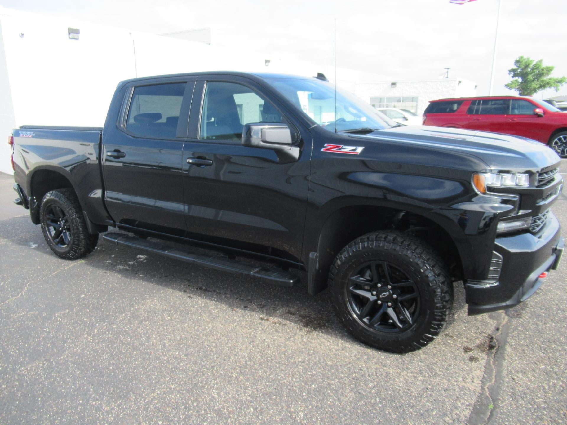 Used 2021 Chevrolet Silverado 1500 LT Trail Boss w/ Bed Protection Package AWD/4WD image 3