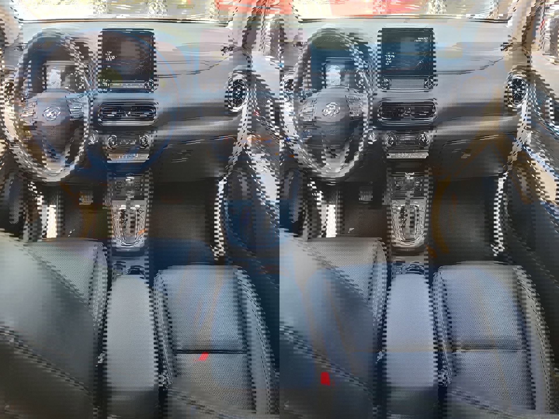 Used 2022 Hyundai Kona Limited image 14