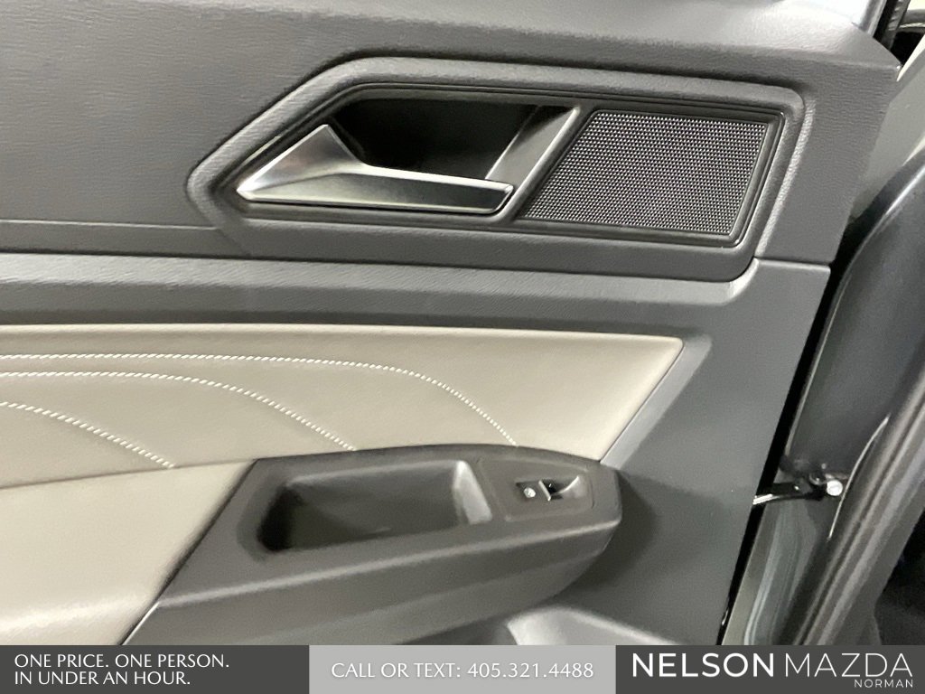 Used 2023 Volkswagen Atlas Cross Sport SE image 23