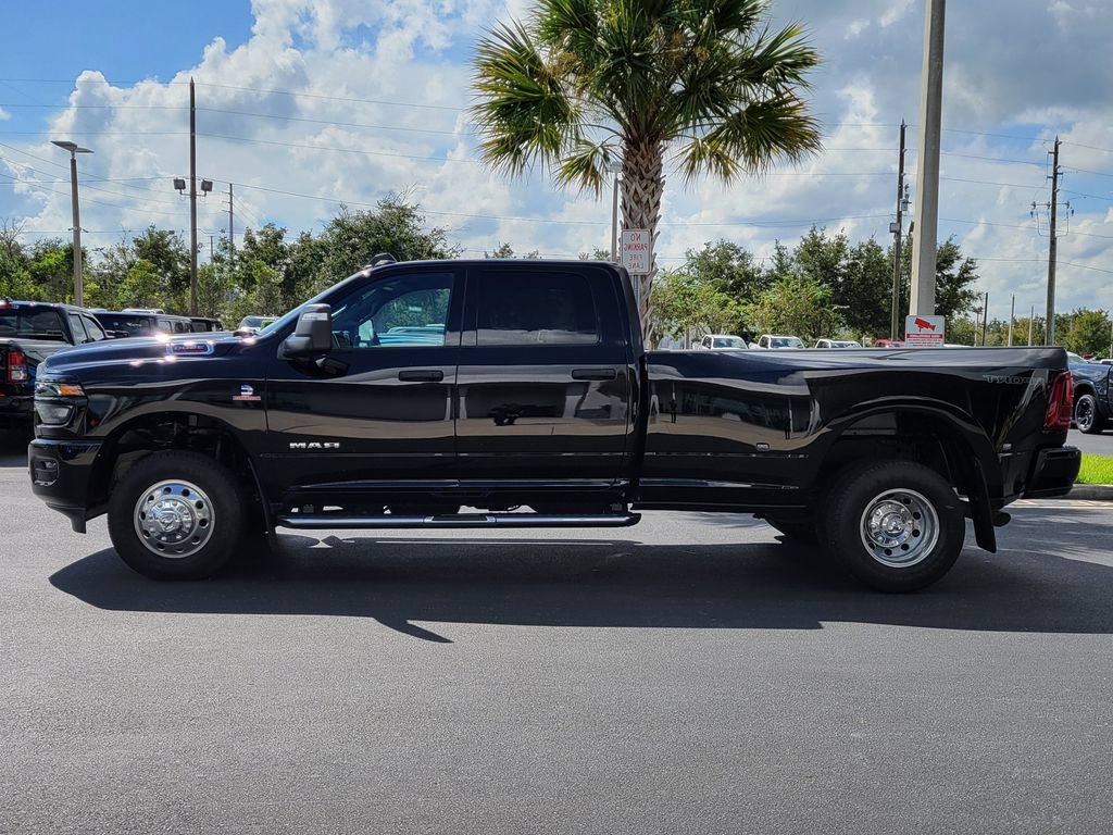 New 2026 RAM 3500 Big Horn AWD/4WD image 4