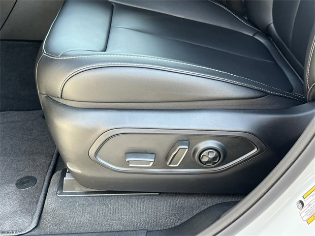 New 2025 Jeep Grand Cherokee L Limited image 11
