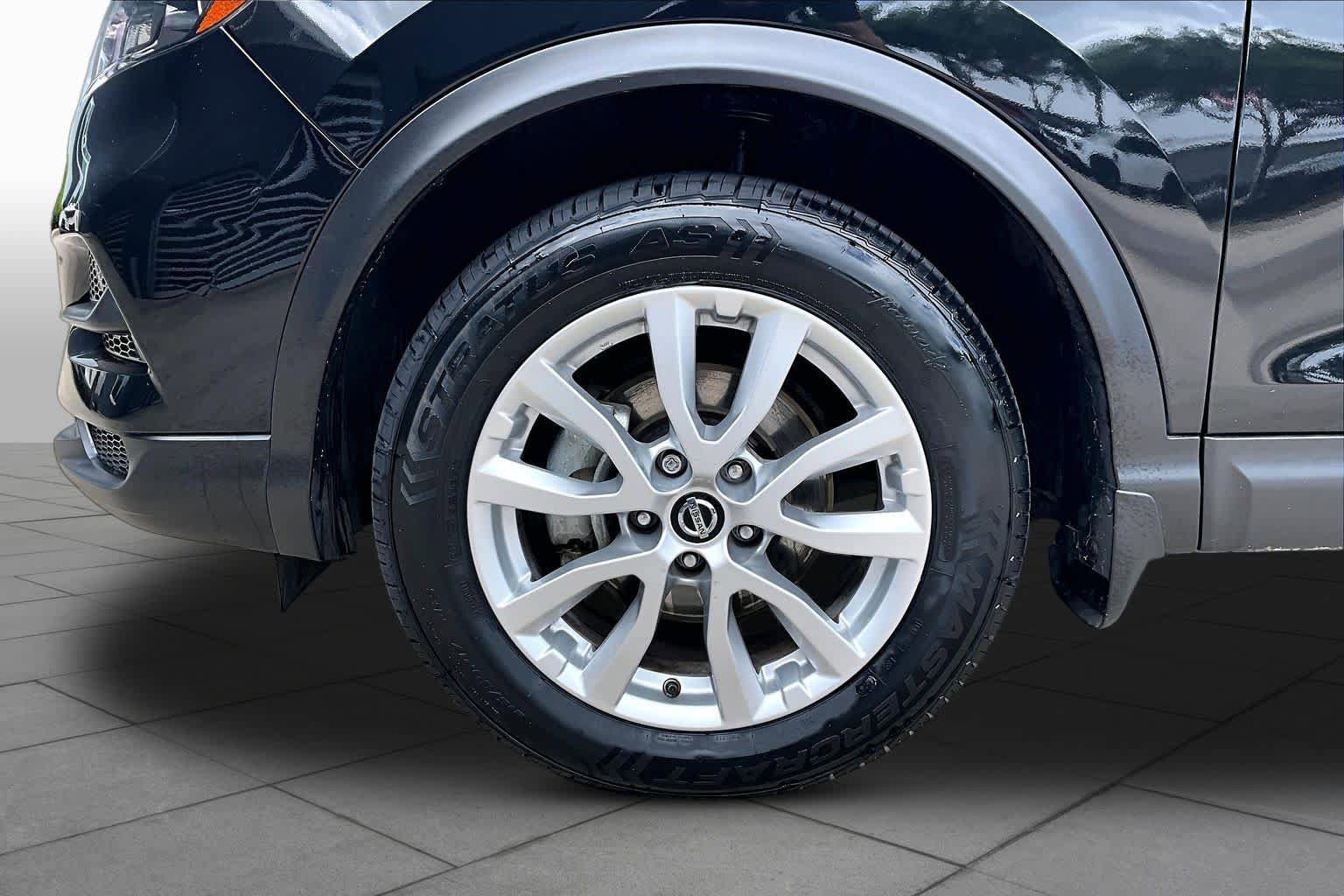 Certified 2021 Nissan Rogue Sport S FWD image 10