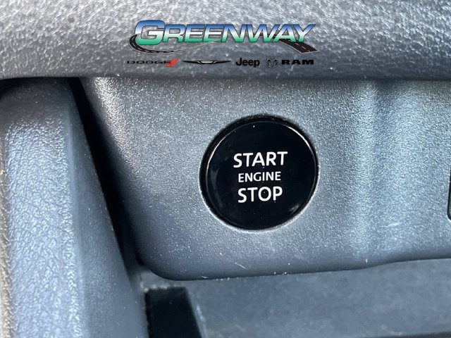 Used 2024 Nissan Rogue SV AWD/4WD image 27