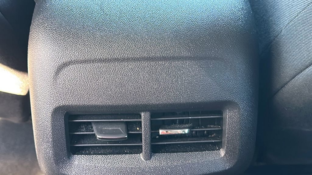 Used 2022 Chevrolet Equinox LT image 19