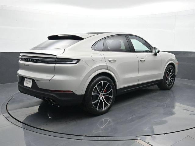 Certified 2025 Porsche Cayenne S AWD/4WD image 23