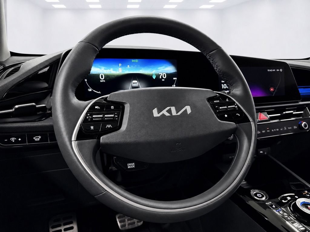 Used 2024 Kia Niro Wave w/ Wave Preserve Package FWD image 27
