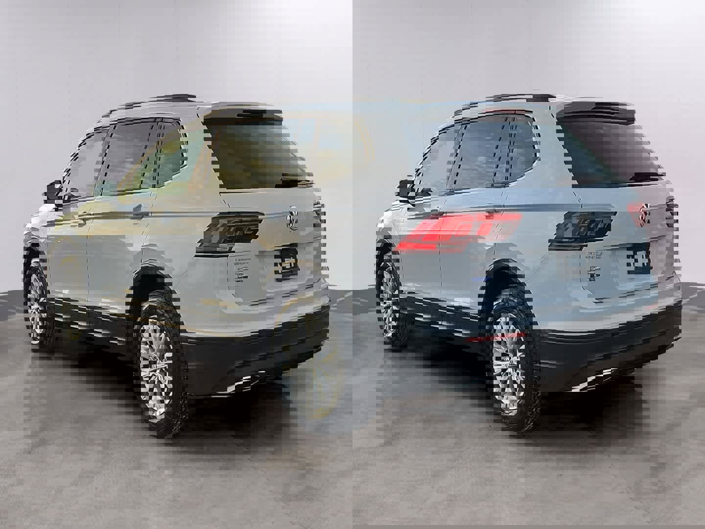 Used 2019 Volkswagen Tiguan S w/ Driver Assistance Package image 6