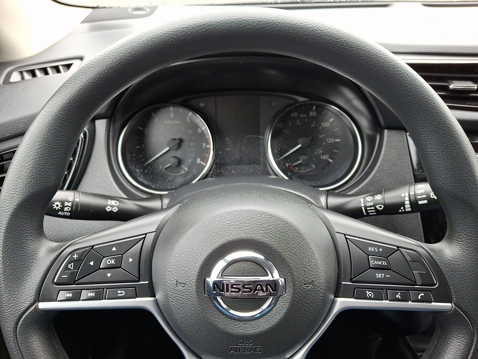 Used 2020 Nissan Rogue Sport S image 17