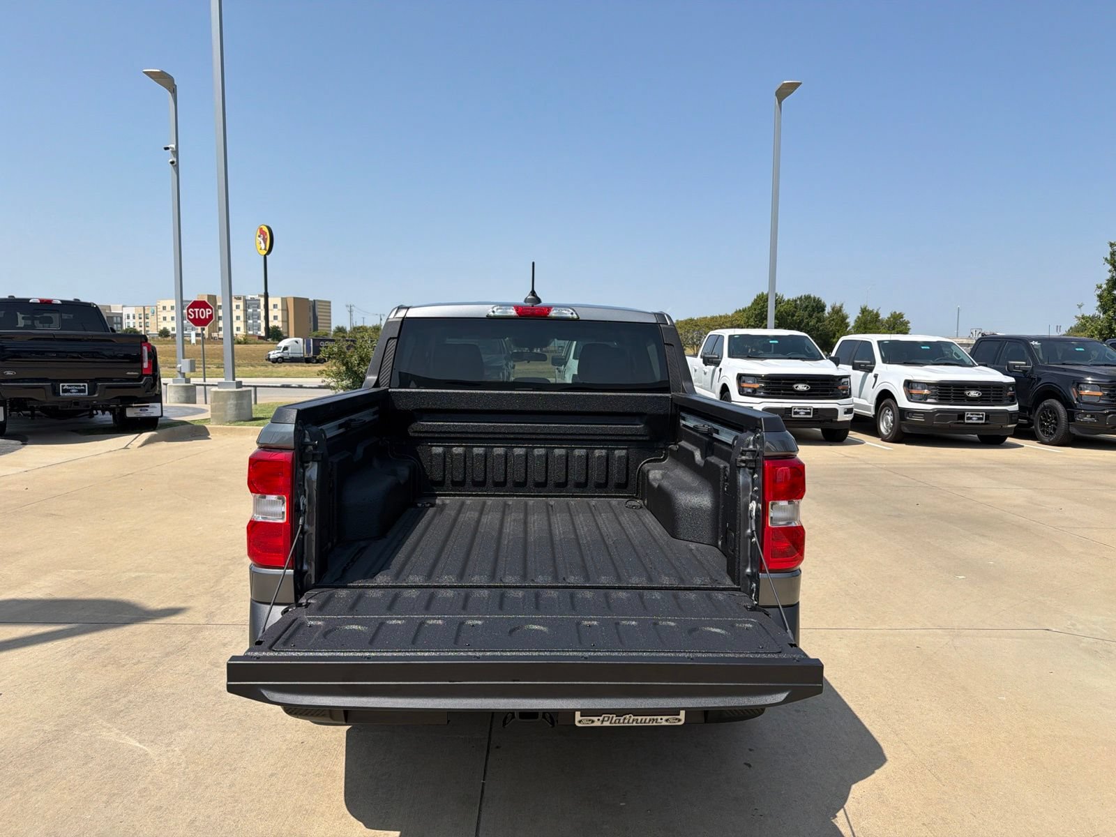 New 2026 Ford Maverick XLT w/ XLT Luxury Package FWD image 5