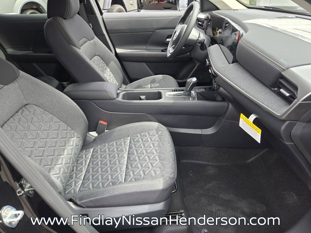 New 2026 Nissan Kicks SV w/ Charging Package FWD image 16