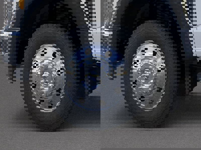 New 2025 Ford F450 XLT w/ XLT Value Package image 19