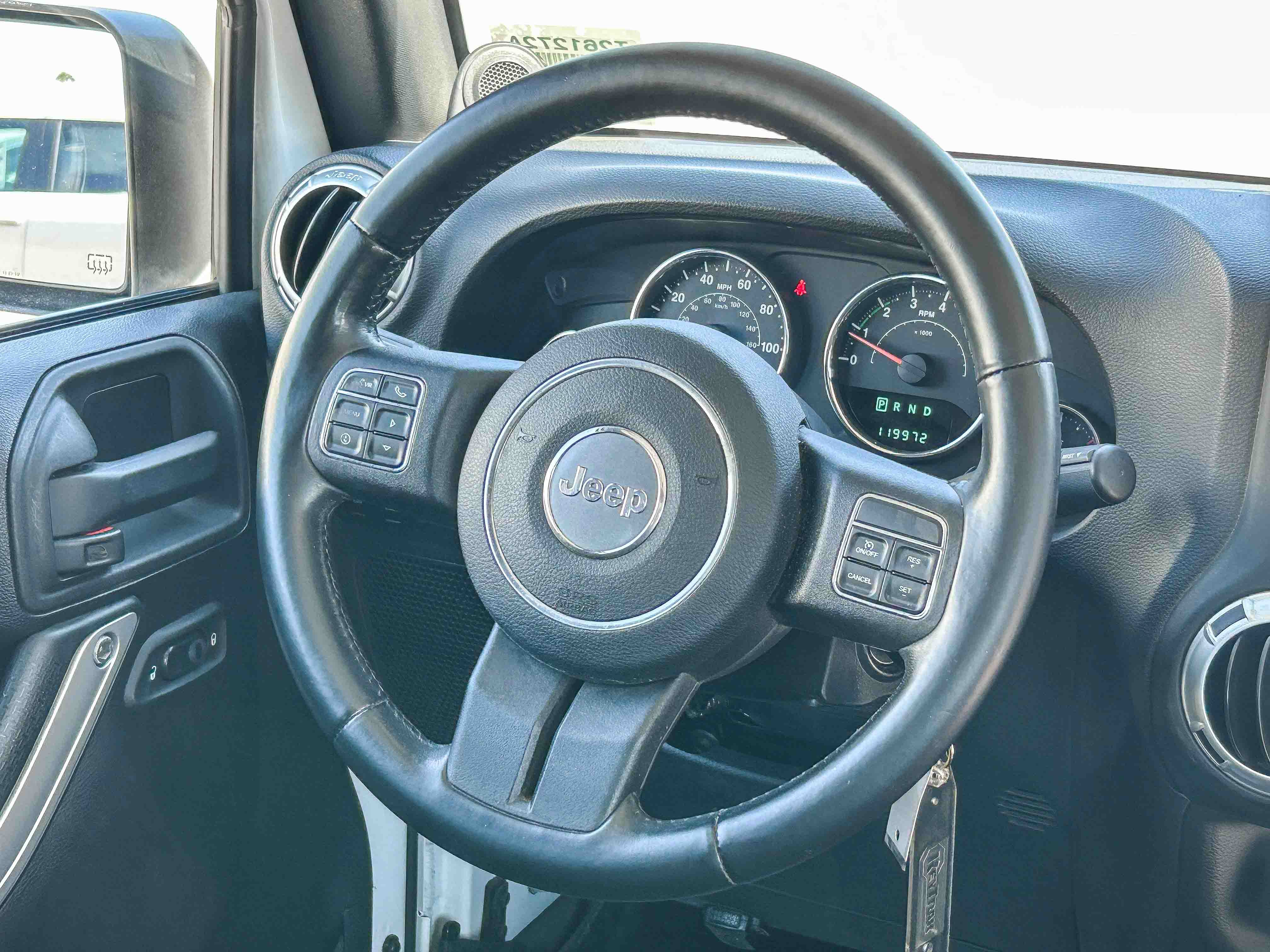 Used 2012 Jeep Wrangler Rubicon w/ PWR Convenience Group AWD/4WD image 14