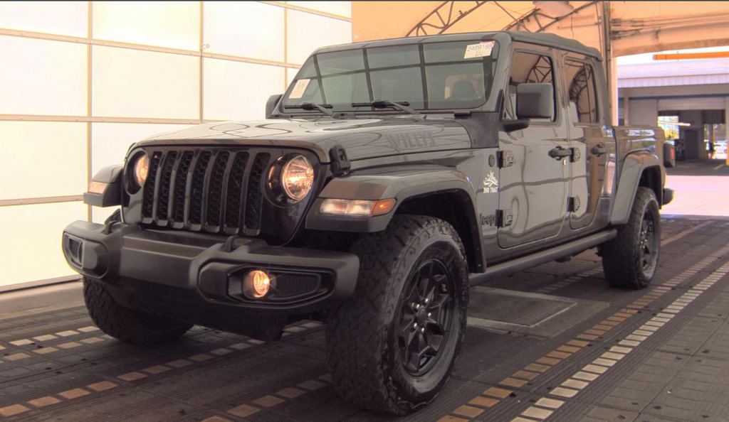 Used 2021 Jeep Gladiator Sport AWD/4WD video 1