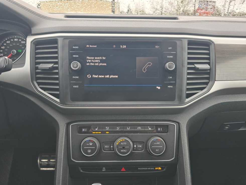 Used 2020 Volkswagen Atlas SE w/ Towing Package image 12