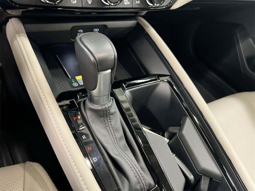 Used 2023 Honda Accord Touring image 16