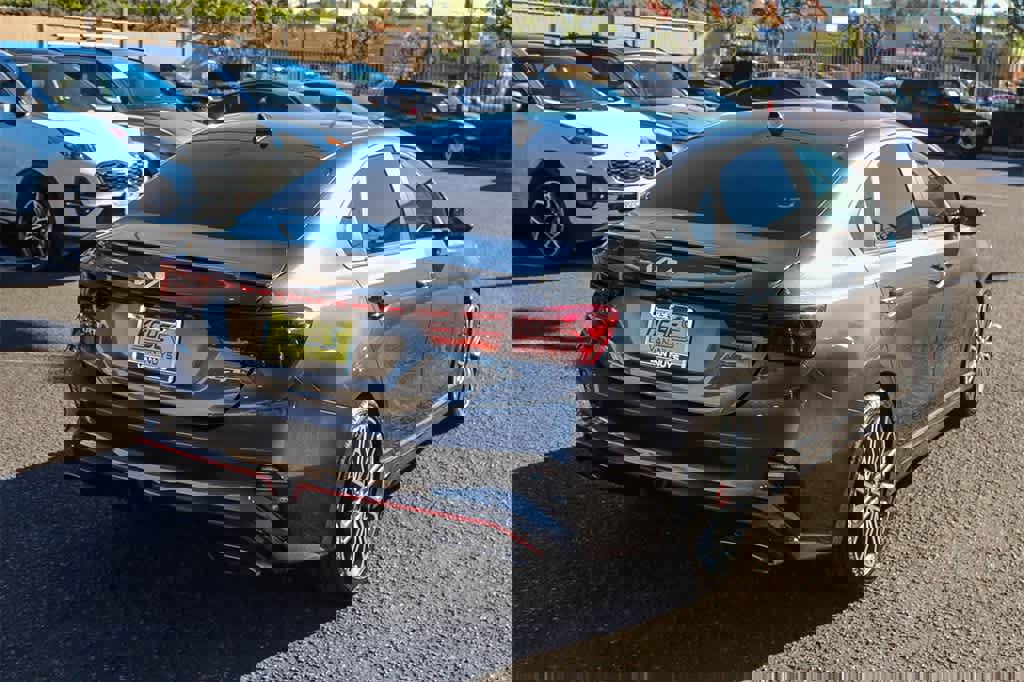 Used 2023 Kia Forte GT image 4