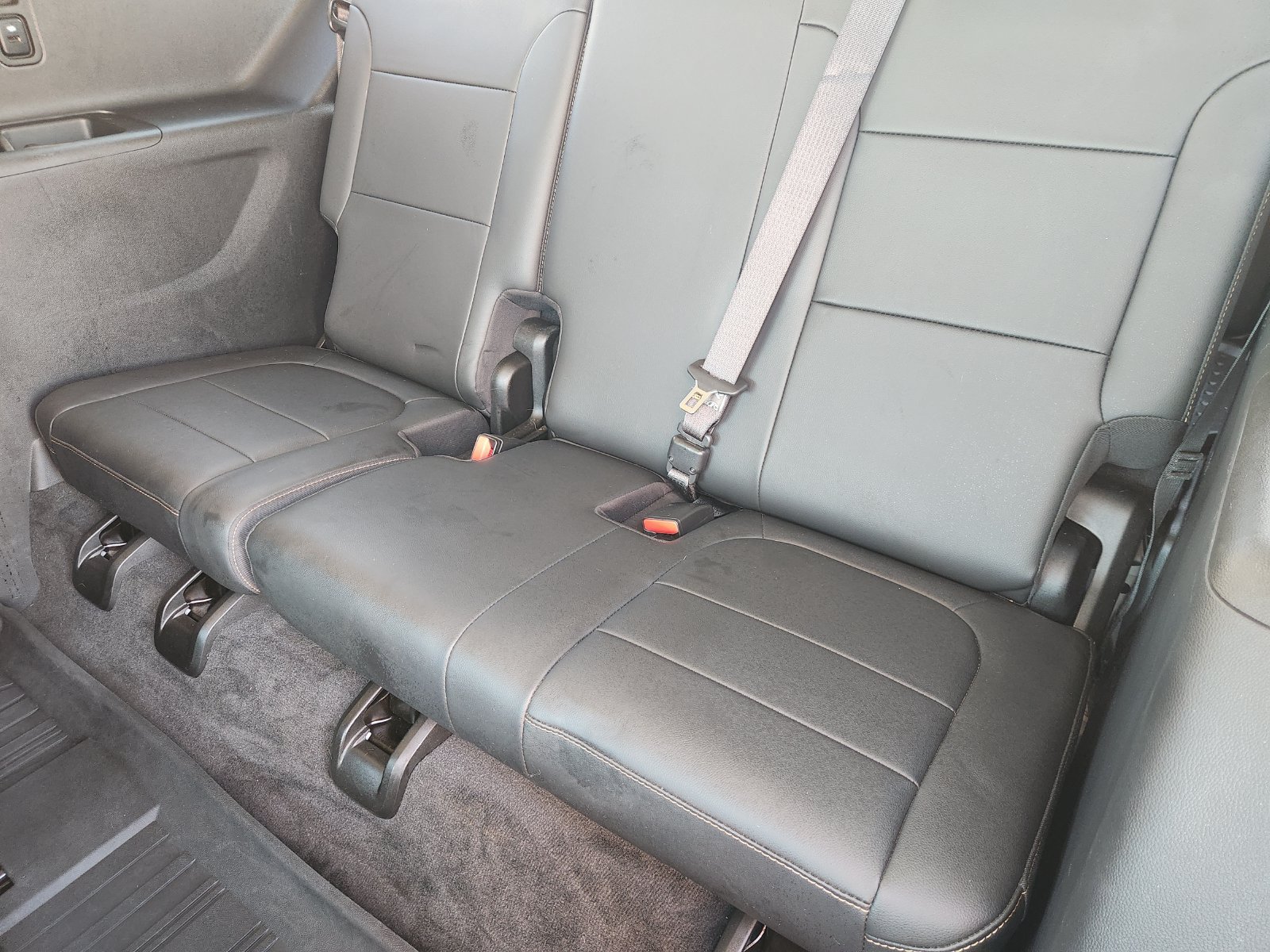 Used 2020 Chevrolet Traverse RS w/ LPO, Floor Liner Package FWD image 36