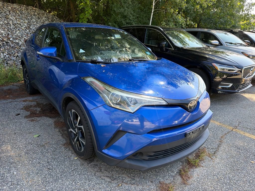 Used 2018 Toyota C-HR XLE FWD image 5