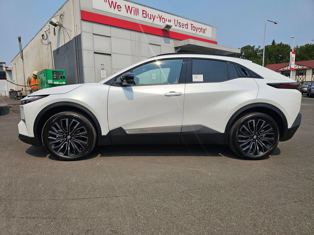 New 2026 Toyota C-HR AWD/4WD image 4