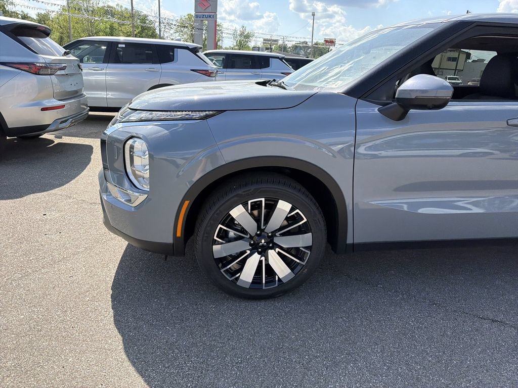 New 2026 Mitsubishi Outlander SE AWD/4WD image 9
