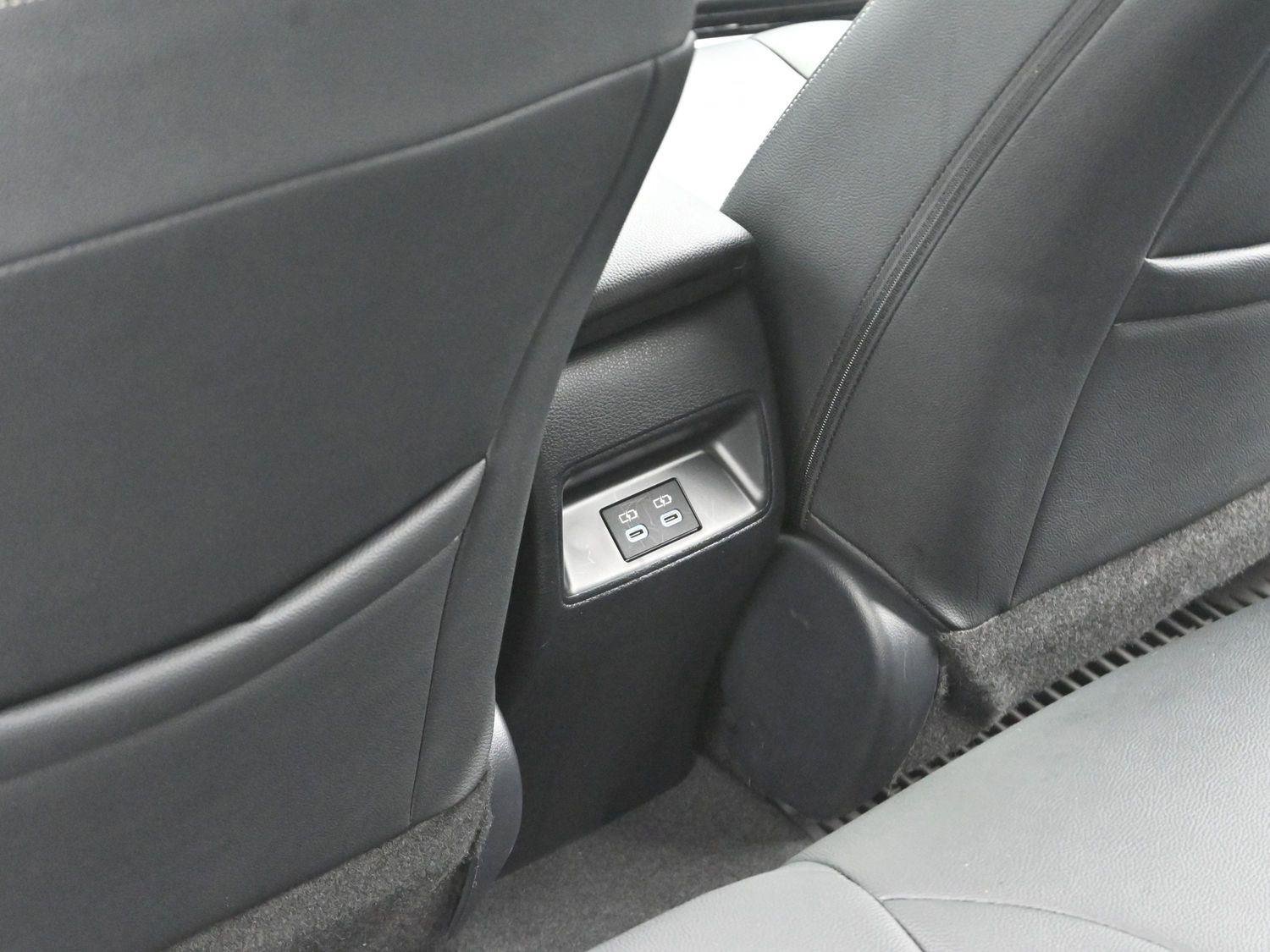 Used 2024 Toyota Corolla LE w/ LE Convenience Package image 25