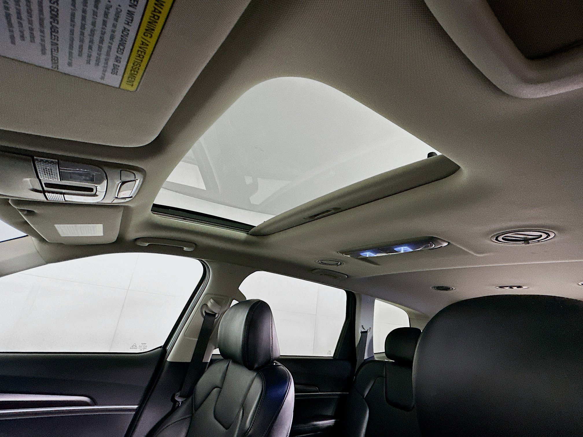 Used 2025 Kia Telluride S FWD image 25