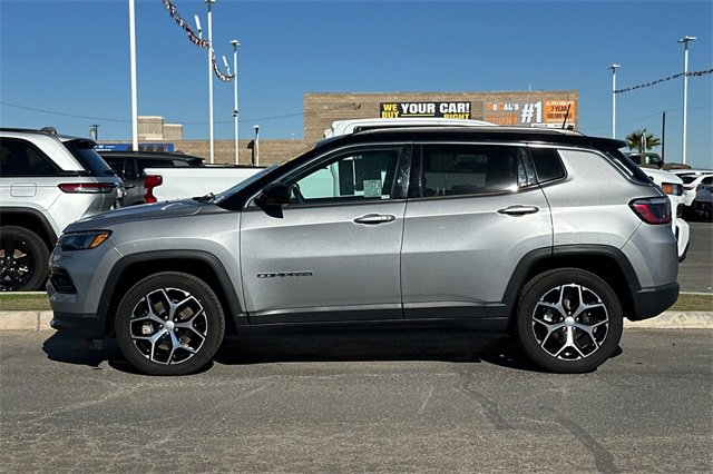 Certified 2024 Jeep Compass Limited image 10