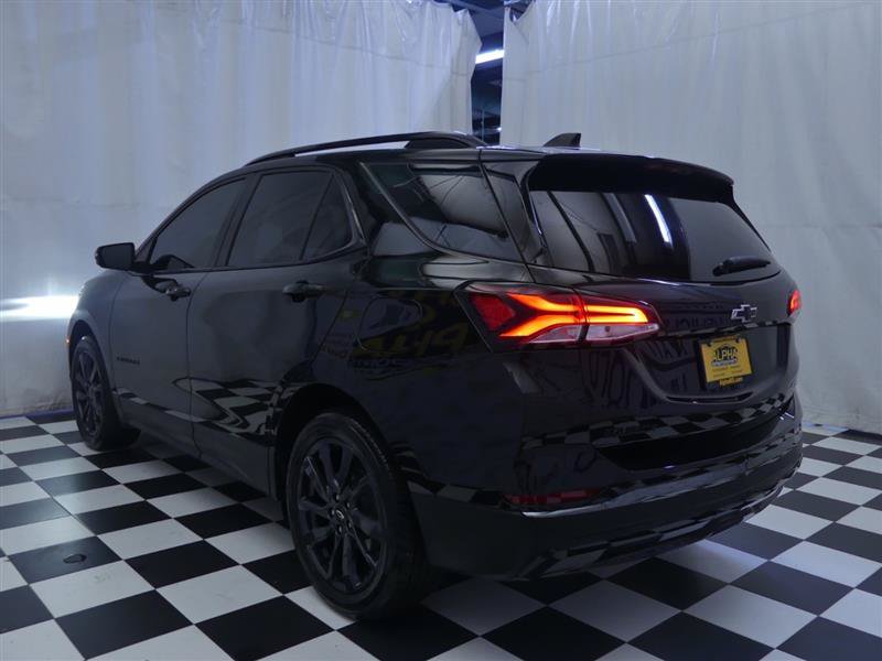 Used 2022 Chevrolet Equinox RS w/ Infotainment Package AWD/4WD image 5
