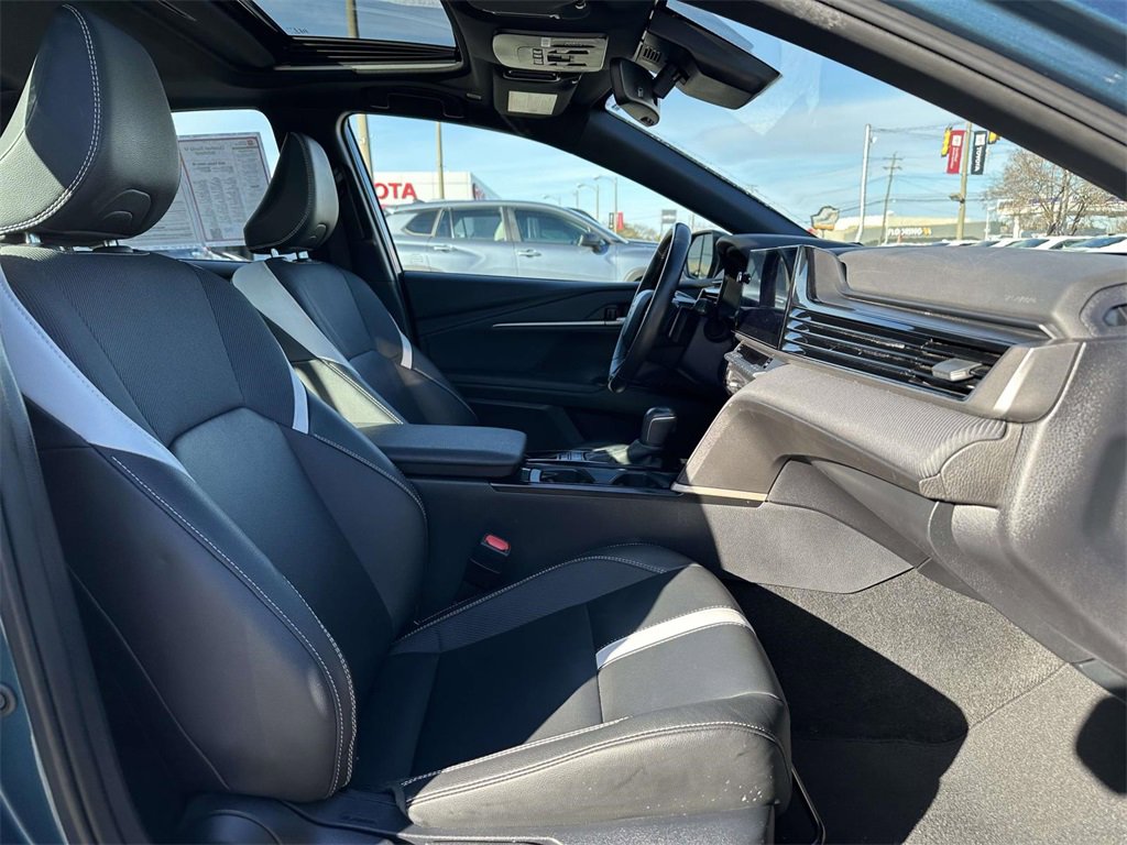 Certified 2025 Toyota Camry SE image 13