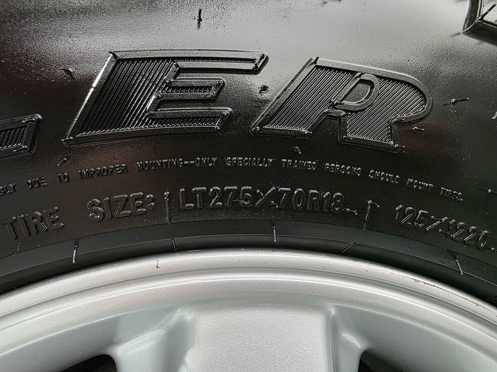 Used 2003 Toyota Land Cruiser AWD/4WD image 64