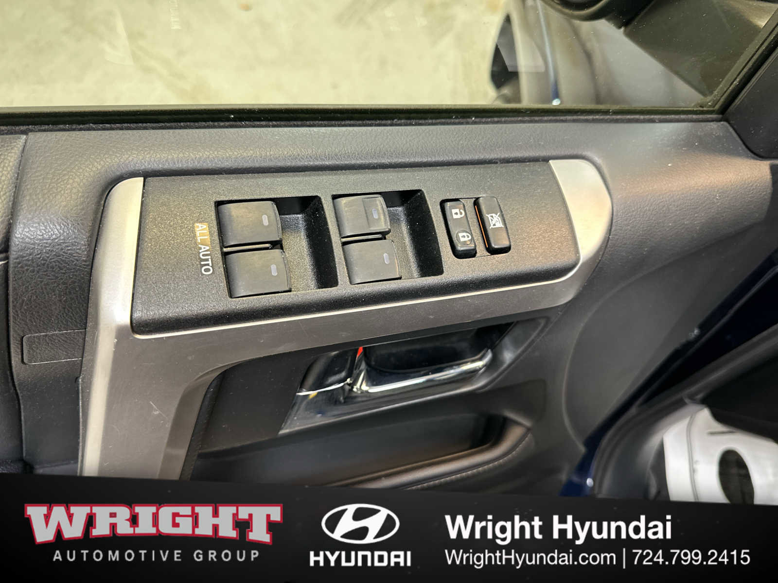 Used 2020 Toyota 4Runner SR5 Premium image 10