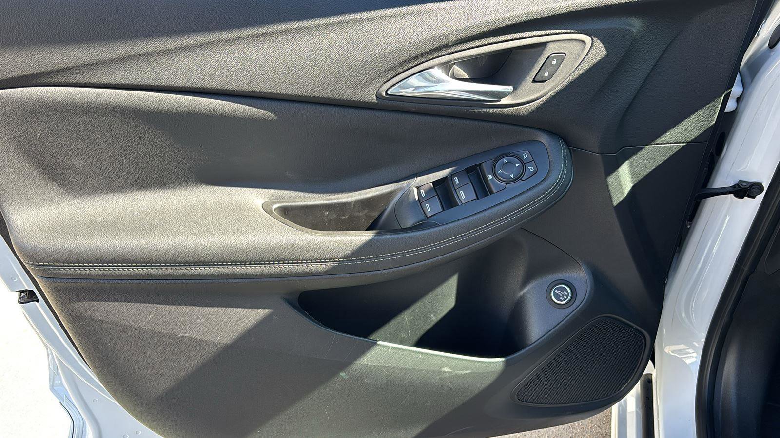 Used 2022 Buick Encore GX Select w/ Experience Buick Package image 14