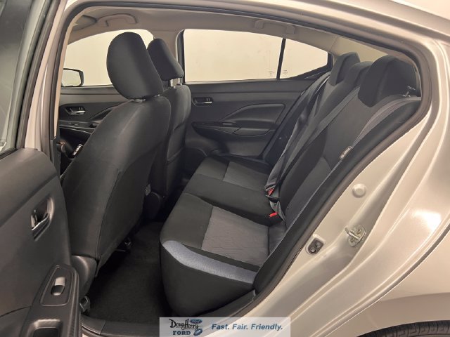 Used 2025 Nissan Versa SV FWD image 34