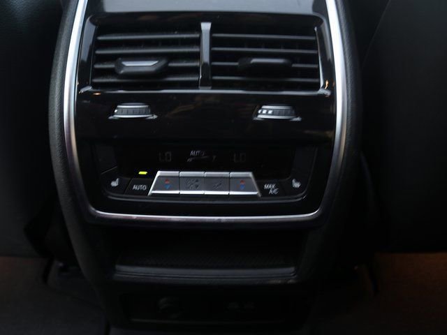 Used 2025 BMW X5 xDrive40i w/ Climate Comfort Package image 30