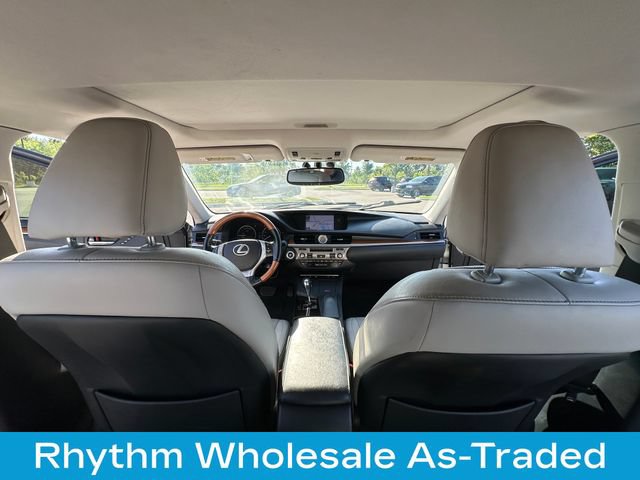 Used 2013 Lexus ES 300h w/ Luxury Pkg FWD image 23