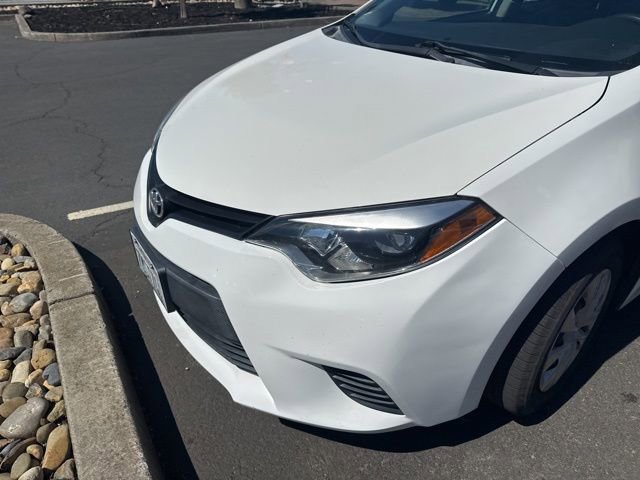 Used 2015 Toyota Corolla L FWD image 23