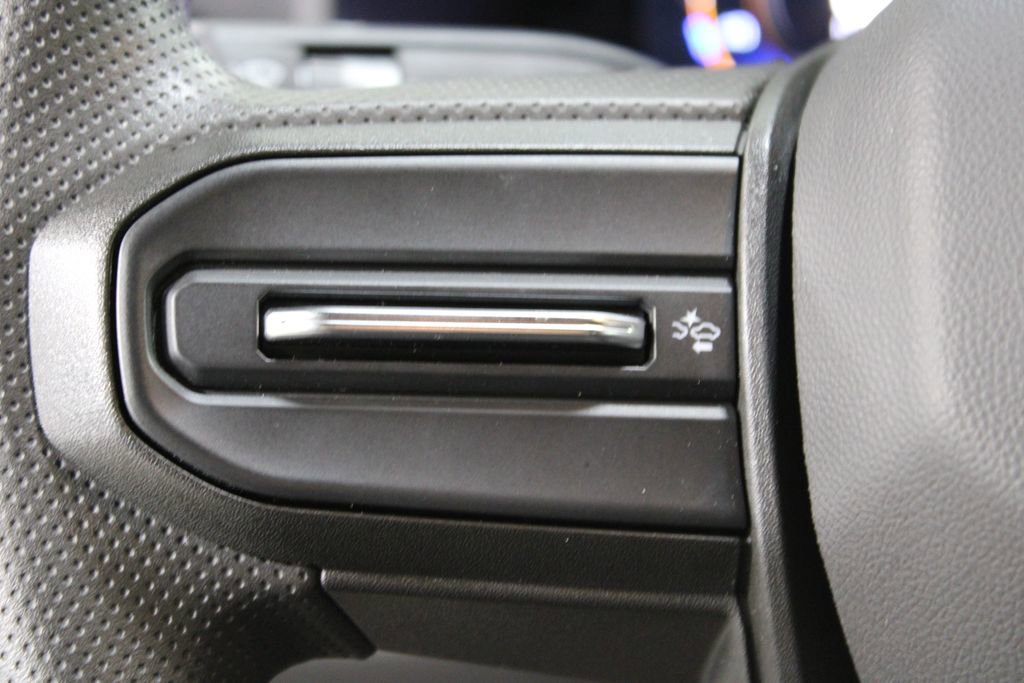 Used 2024 Chevrolet Colorado W/T image 22