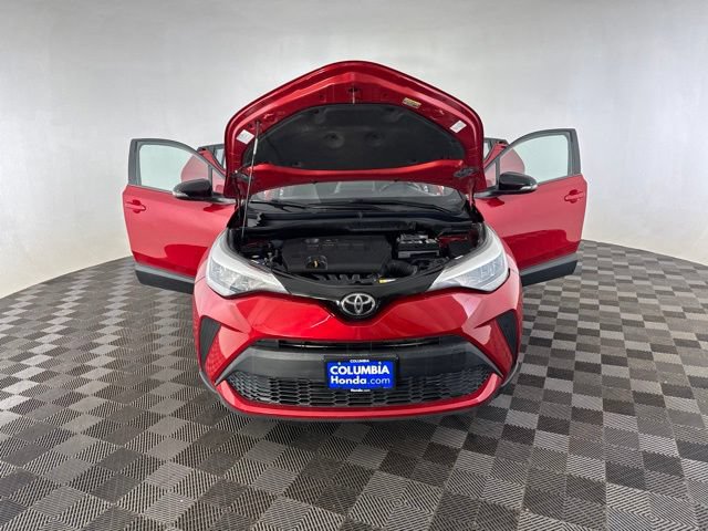 Used 2020 Toyota C-HR XLE FWD image 15