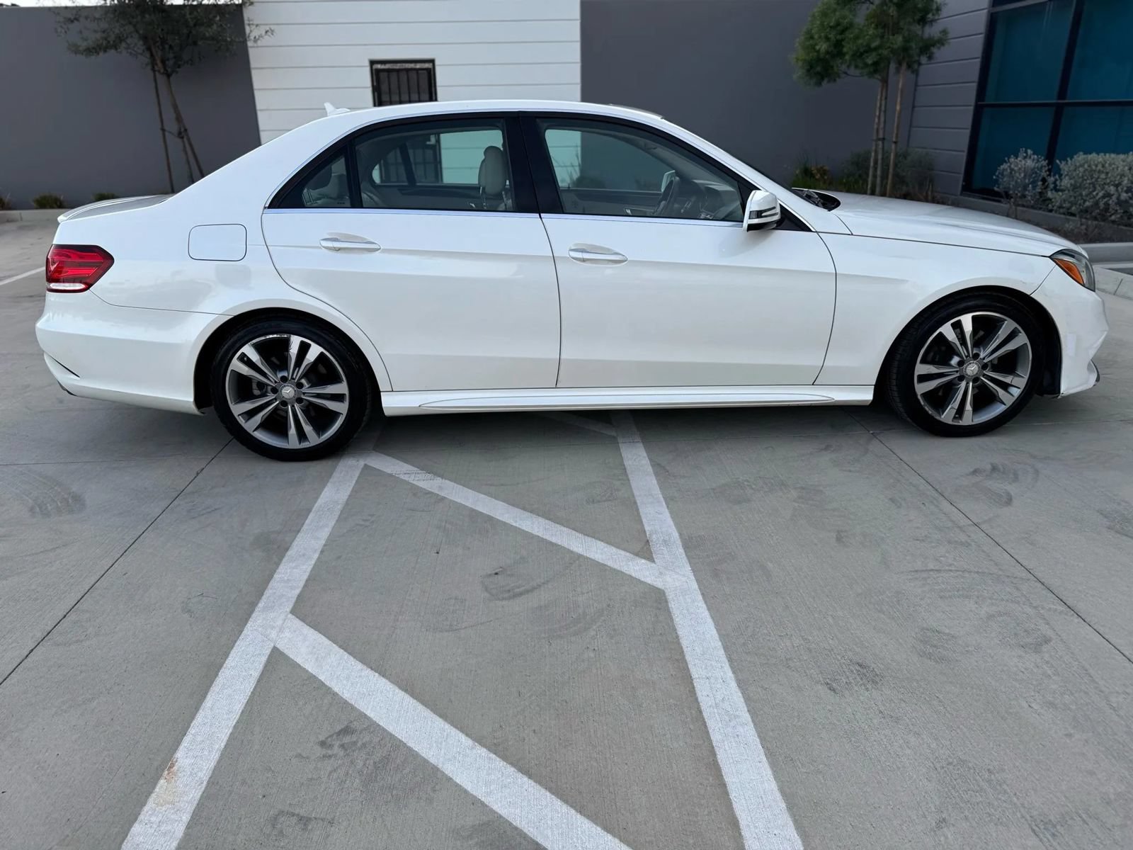 Used 2015 Mercedes-Benz E 350 Sedan image 6