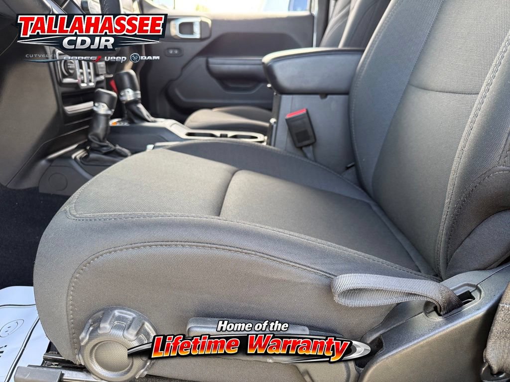 Used 2022 Jeep Wrangler Sport AWD/4WD image 15