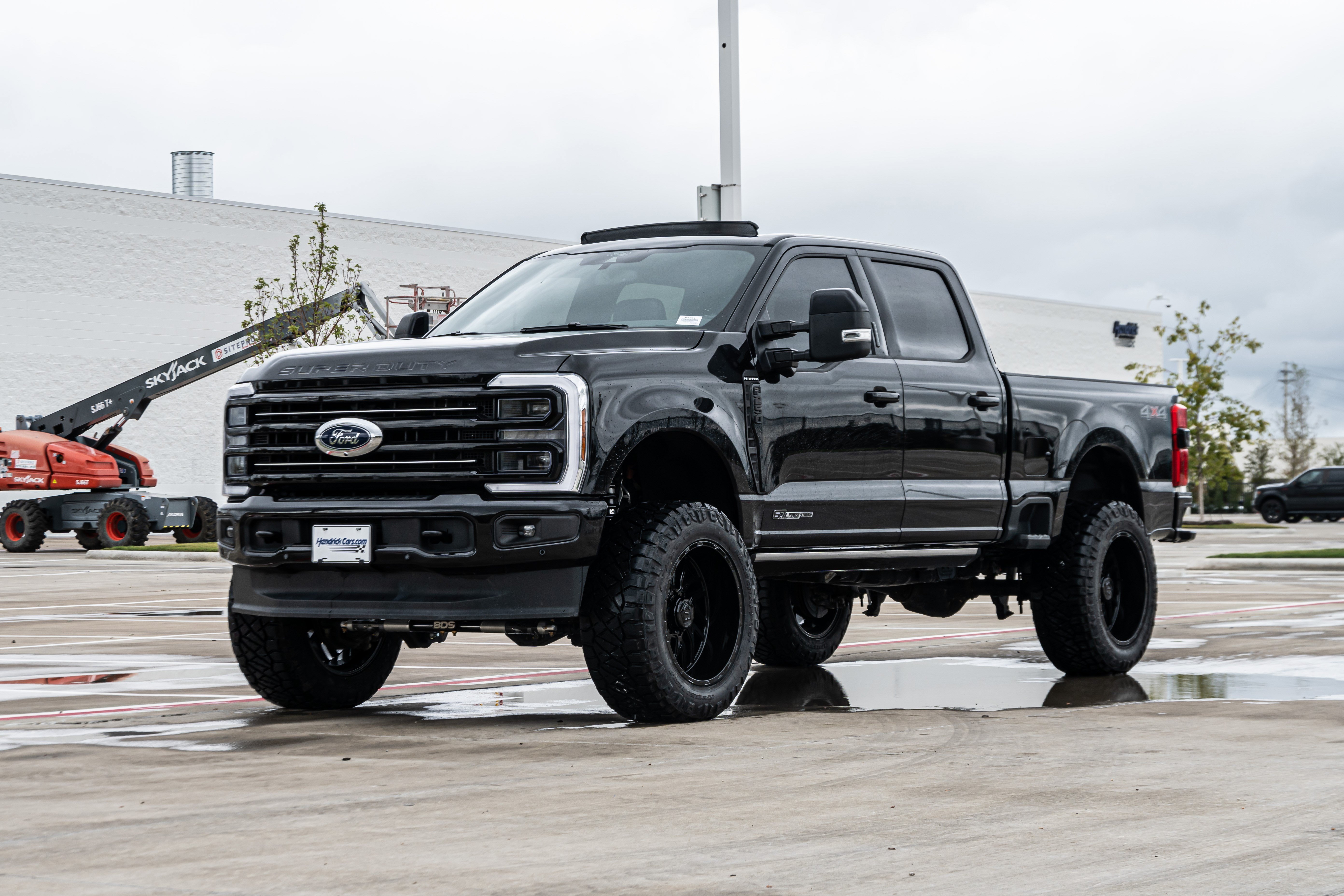 Used 2026 Ford F250 Platinum AWD/4WD image 5