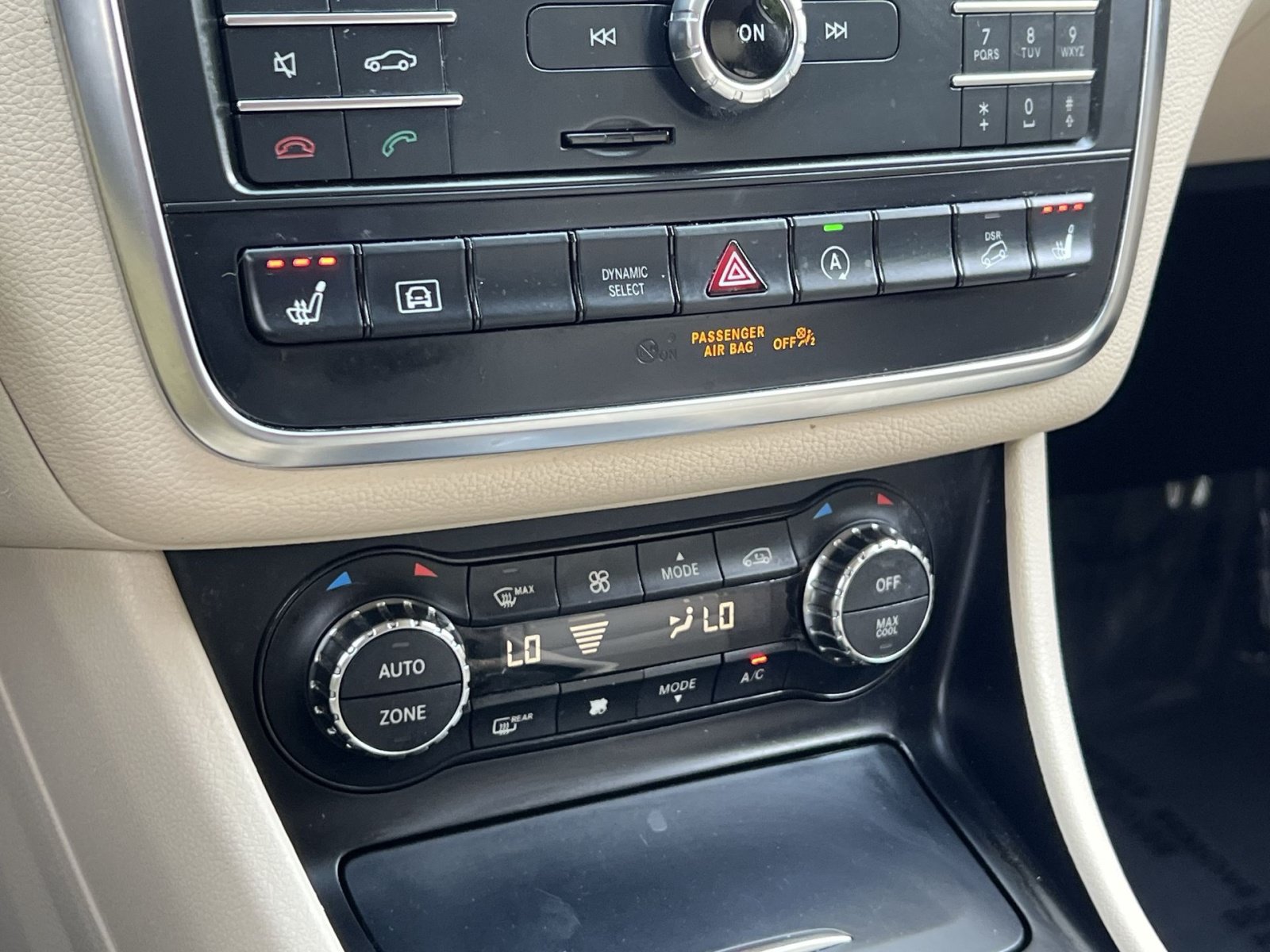 Used 2017 Mercedes-Benz GLA 250 4MATIC image 26