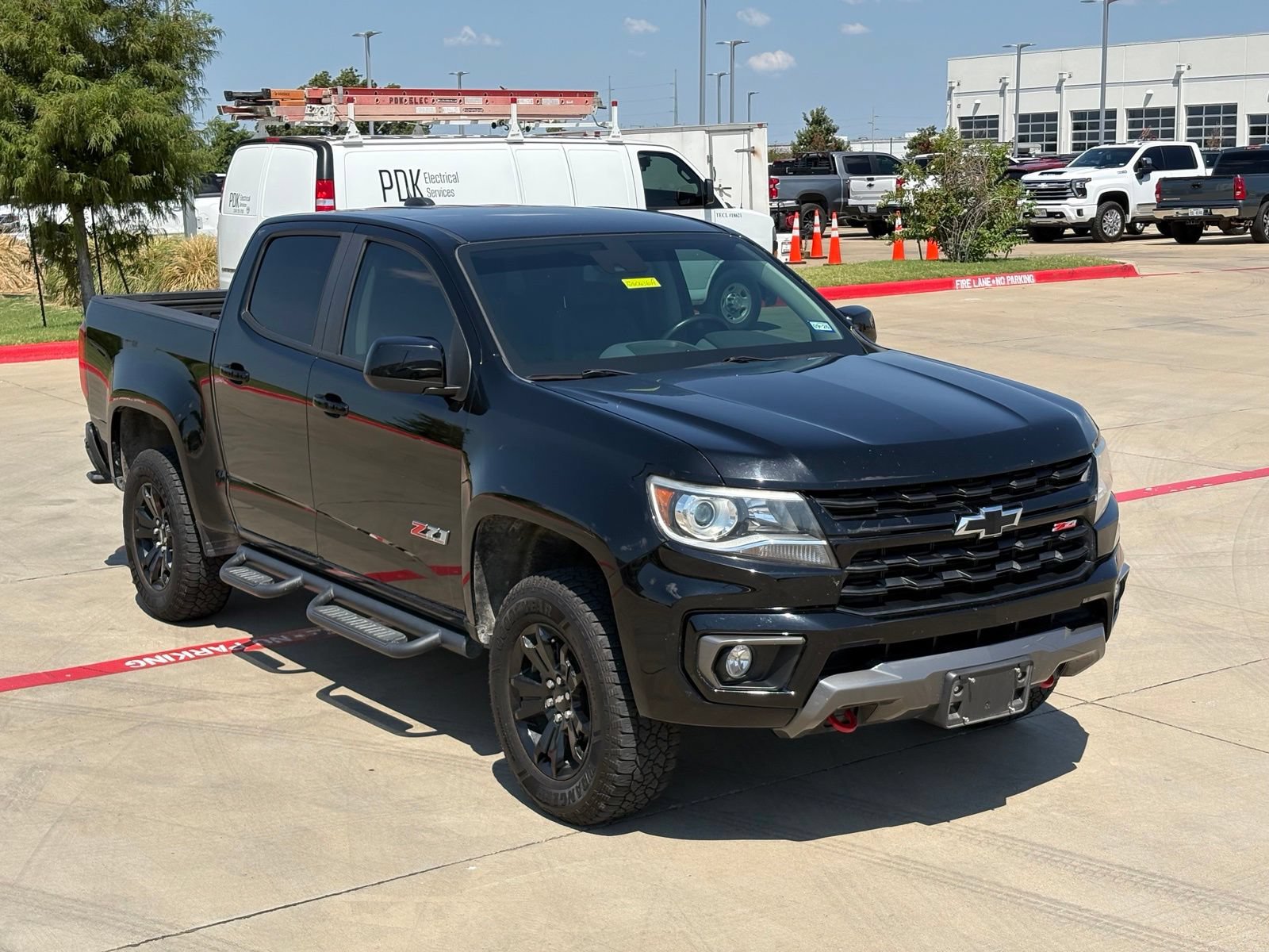 Used 2021 Chevrolet Colorado Z71 w/ Z71 Midnight Edition AWD/4WD image 12