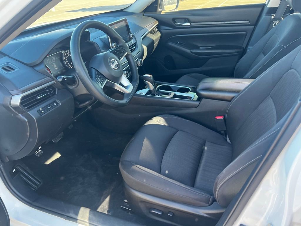 Used 2024 Nissan Altima 2.5 SV image 44